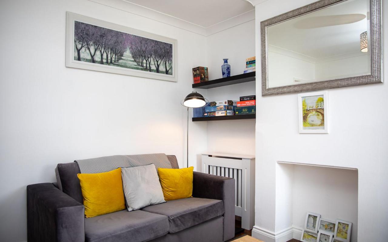Bright 3 Bedroom Townhouse Near City Centre NWI Esterno foto